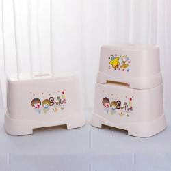 四季方凳（?。?/></a></div>
<div   id=